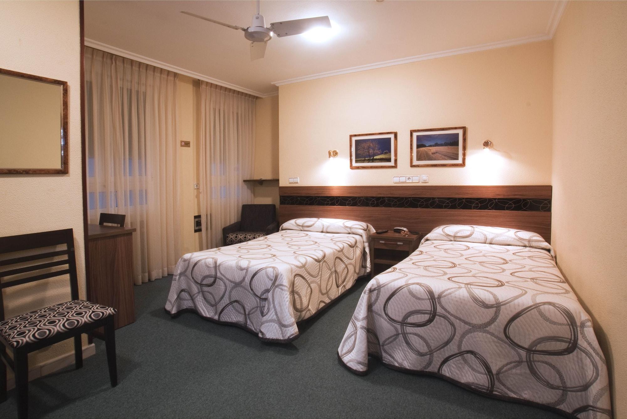 Hotel Castilla Gijón Kültér fotó